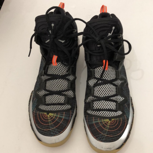 AIR JORDAN 28 CHRISTMAS BASKETBALL SNEAKERS MENS SIZE 9.5 - Picture 2 of 16